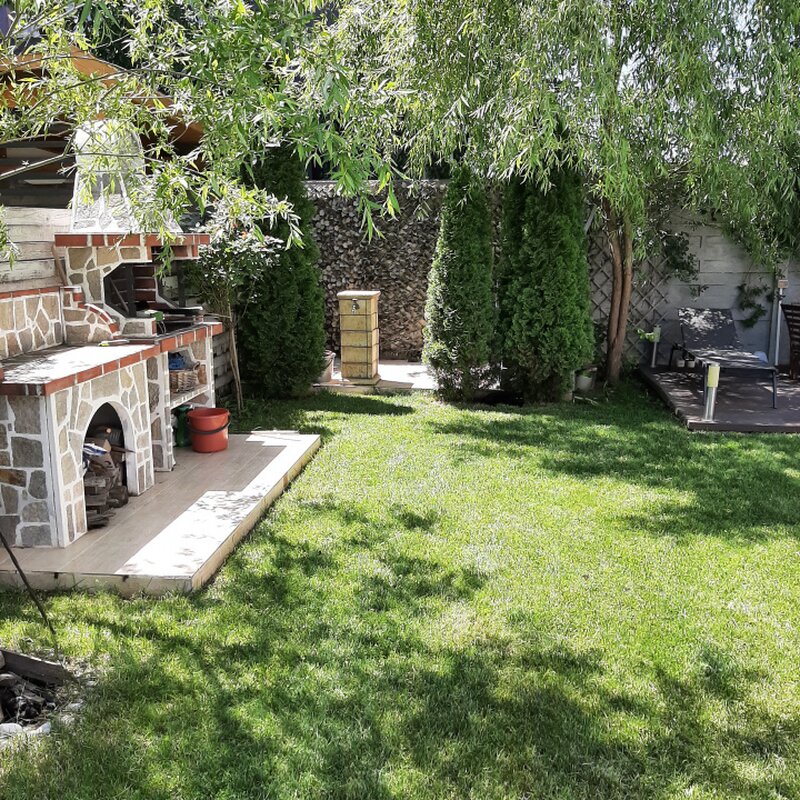 Domnesti, Ciutaci, complex Florilor, str. Craitei, Rondului, vila individuala